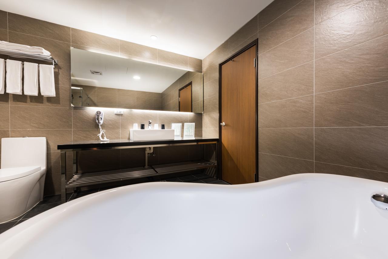 Hotel Half Ταϊχούνγκ Εξωτερικό φωτογραφία